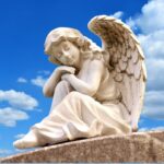 Engelkontakte: Eine Reise in die Welt der himmlischen Begleiter